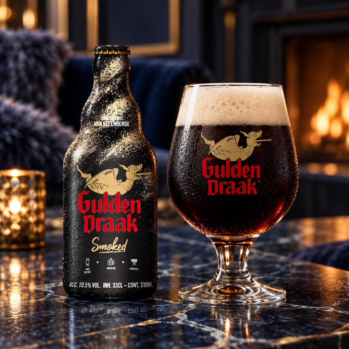 Gulden Draak Smoked: bebida servida en vaso junto a su envase