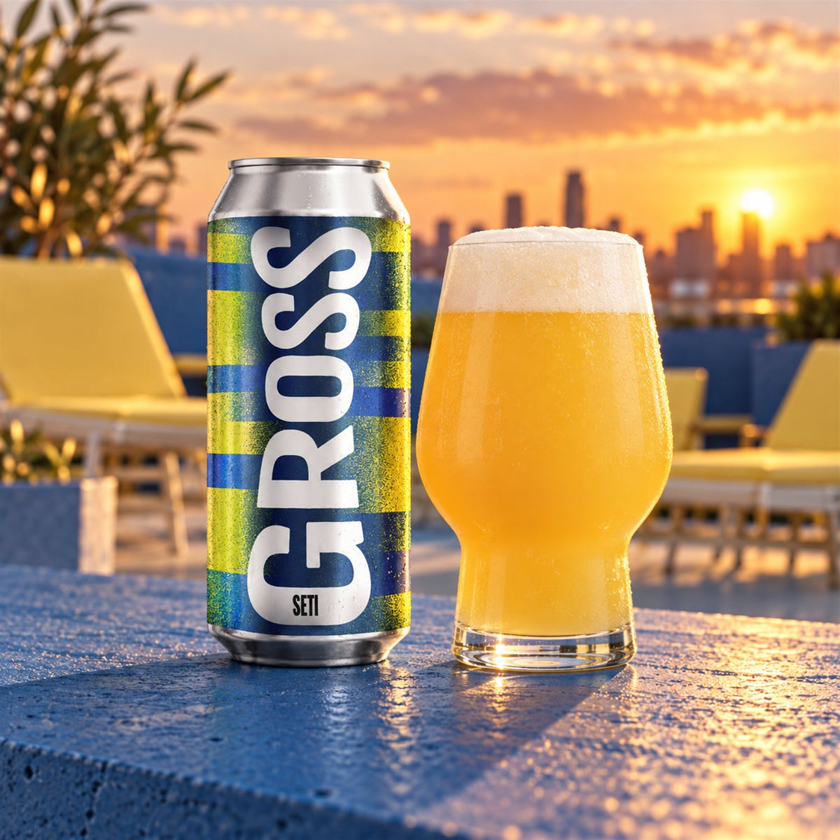 GROSS Seti: bebida servida en vaso junto a su envase