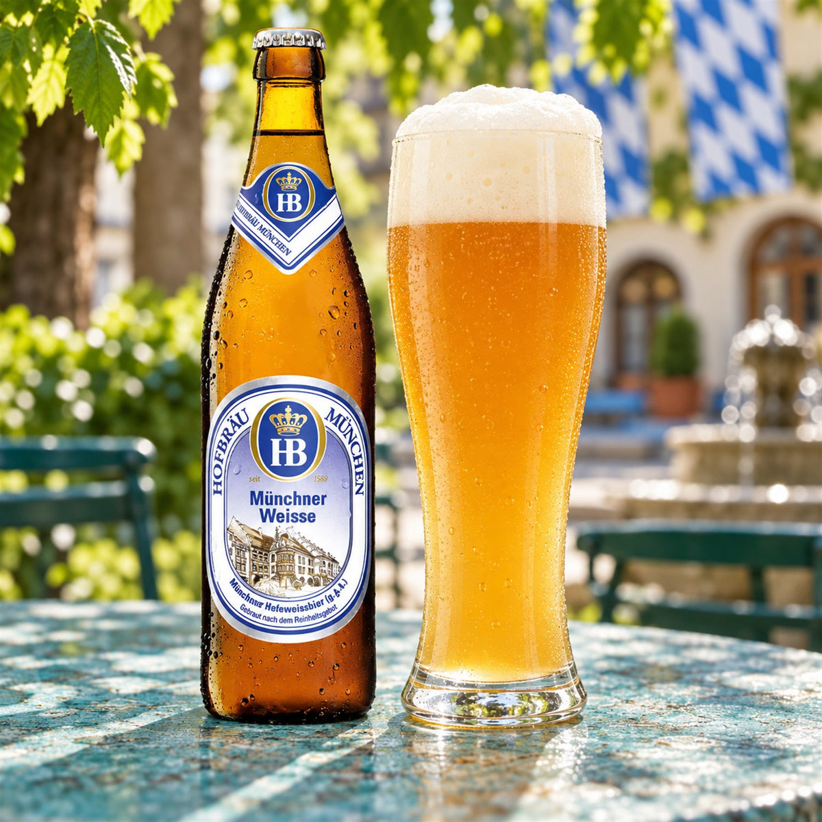 HB Weisse: bebida servida en vaso junto a su envase