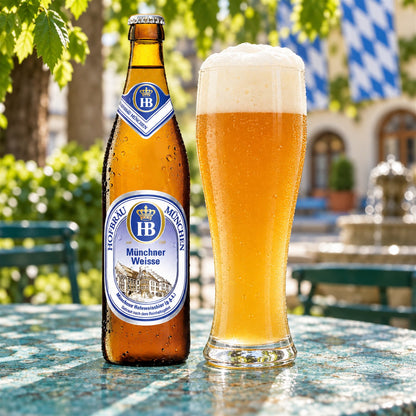 HB Weisse: bebida servida en vaso junto a su envase