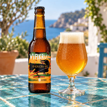 La Pirata ViaKrucis: bebida servida en vaso junto a su envase