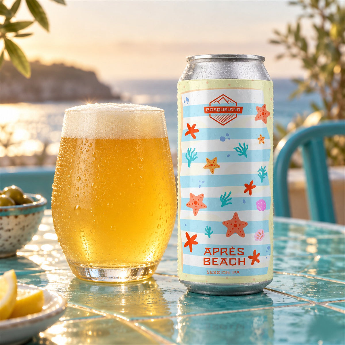 Basqueland Aprés Beach: bebida servida en vaso junto a su envase