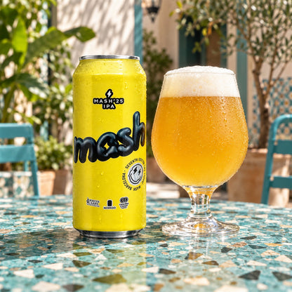 Garage MASH '25: bebida servida en vaso junto a su envase