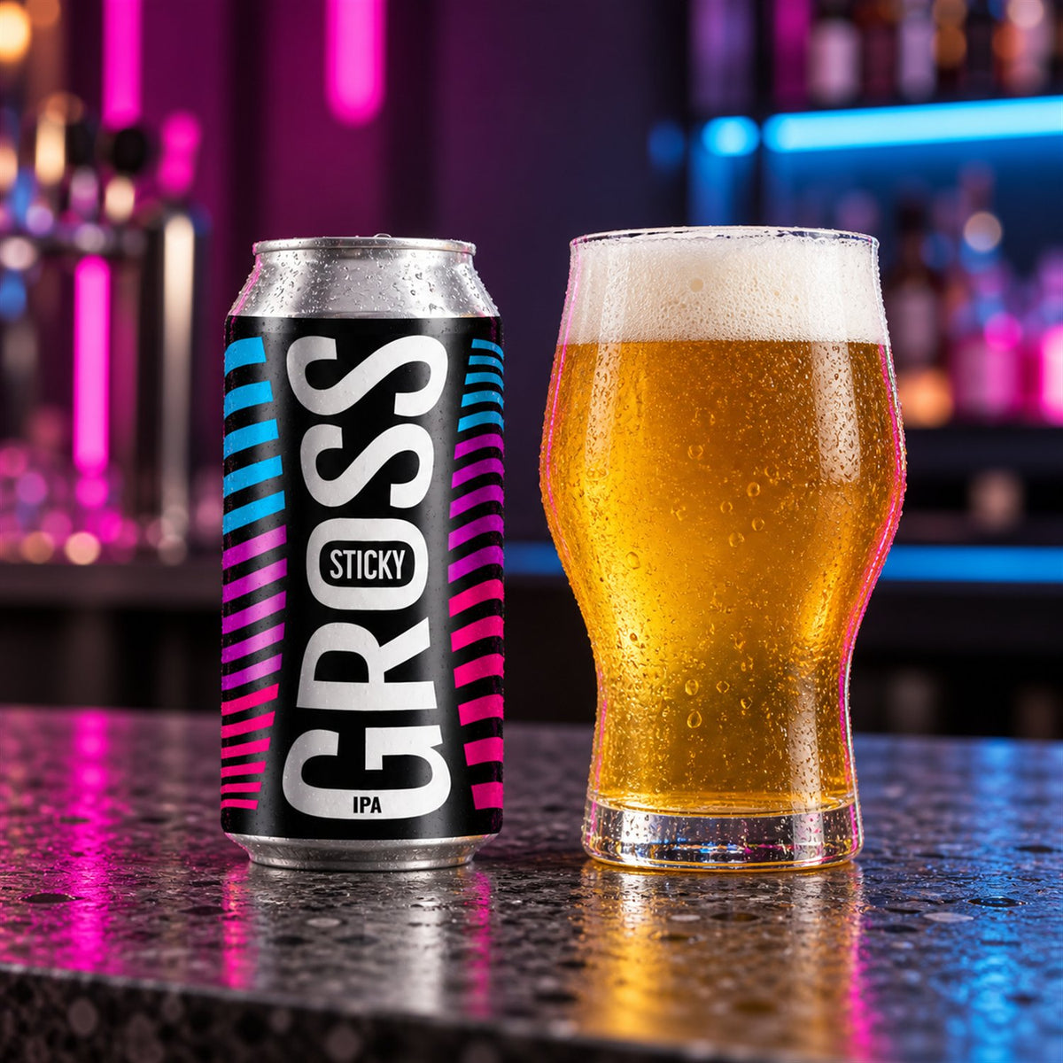 GROSS Sticky: bebida servida en vaso junto a su envase