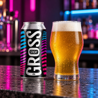 GROSS Sticky: bebida servida en vaso junto a su envase